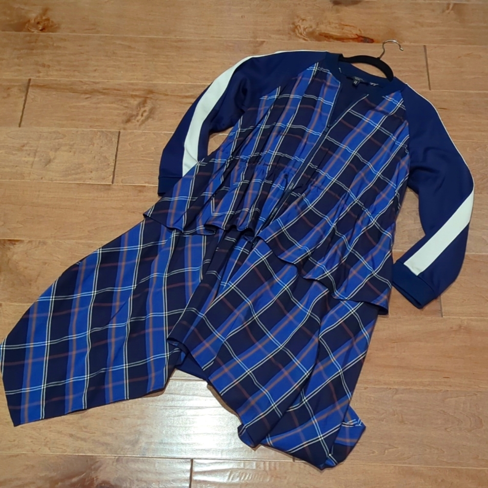 Weekend Max Mara Sport trench size 8